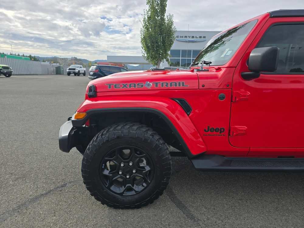 Used 2023 Jeep Gladiator Sport image 18