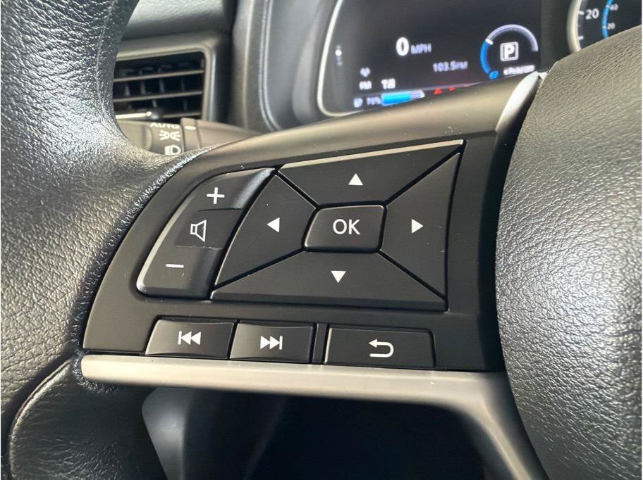 Used 2025 Nissan Leaf S FWD image 17