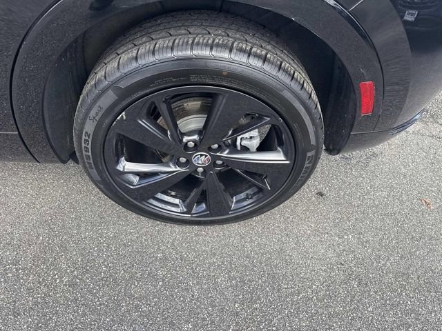 Used 2023 Buick Envision Essence w/ Sport Touring Package image 17