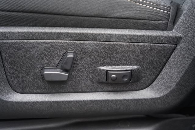 New 2026 RAM 3500 Big Horn AWD/4WD image 45