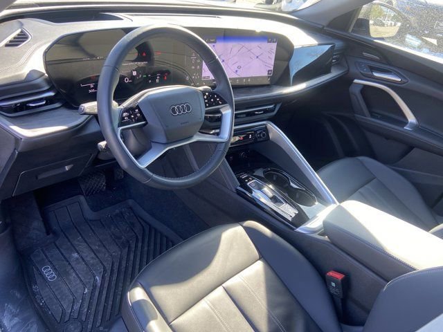 Used 2025 Audi Q5 Premium Plus w/ Premium Plus AWD/4WD image 22