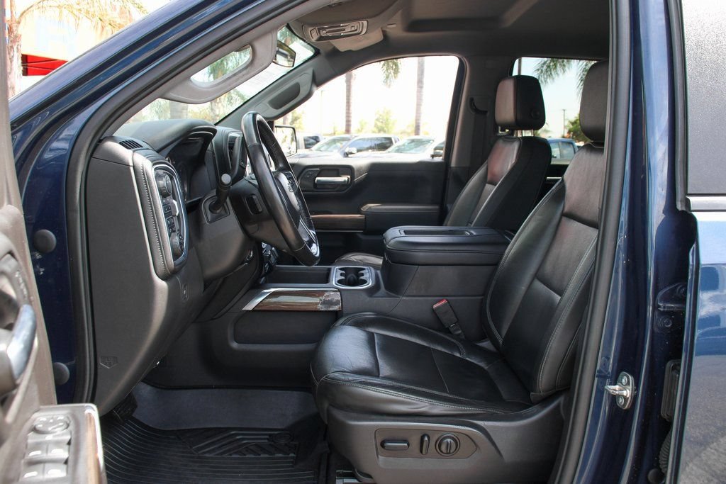 Used 2020 Chevrolet Silverado 1500 LT Trail Boss AWD/4WD image 17