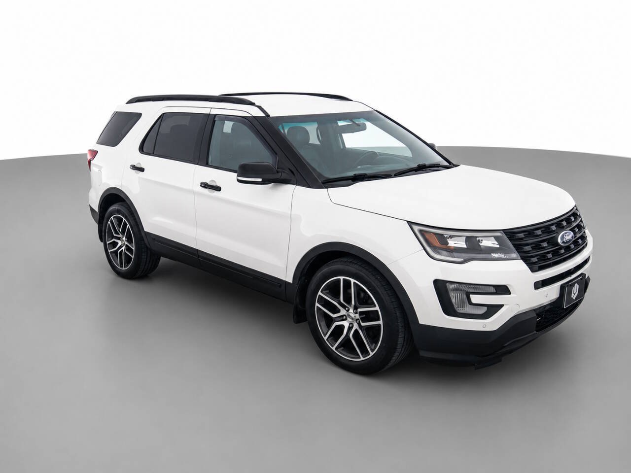 Used 2017 Ford Explorer Sport w/ Equipment Group 401A AWD/4WD image 3
