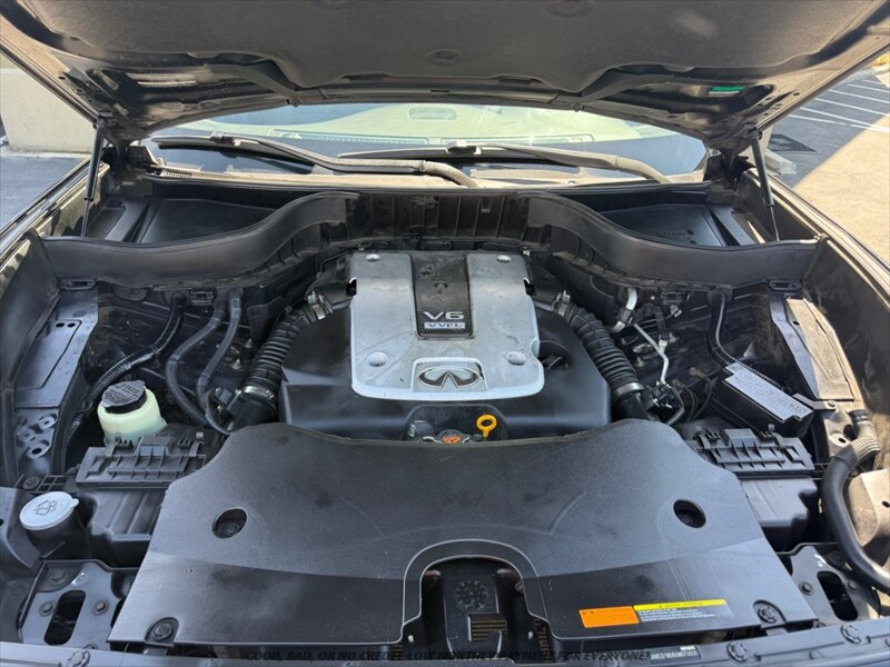 Used 2016 INFINITI QX70 2WD image 23