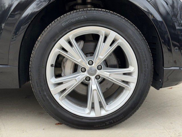 Used 2019 Audi Q8 Premium Plus image 18