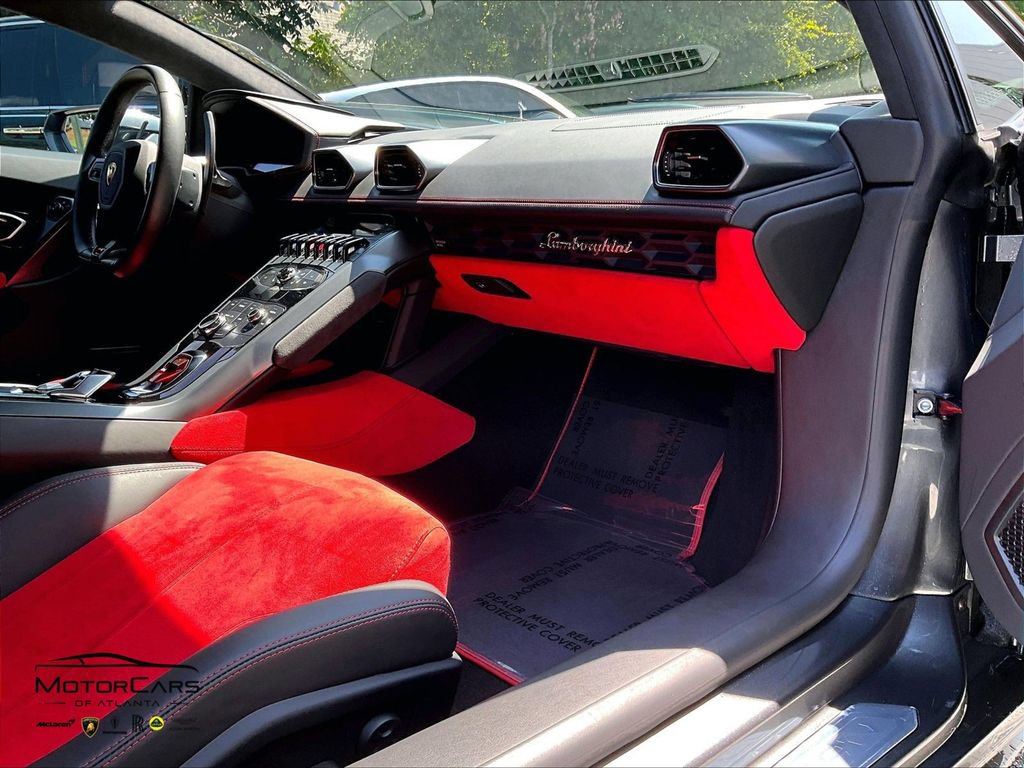 Used 2015 Lamborghini Huracan LP 610-4 AWD/4WD image 14