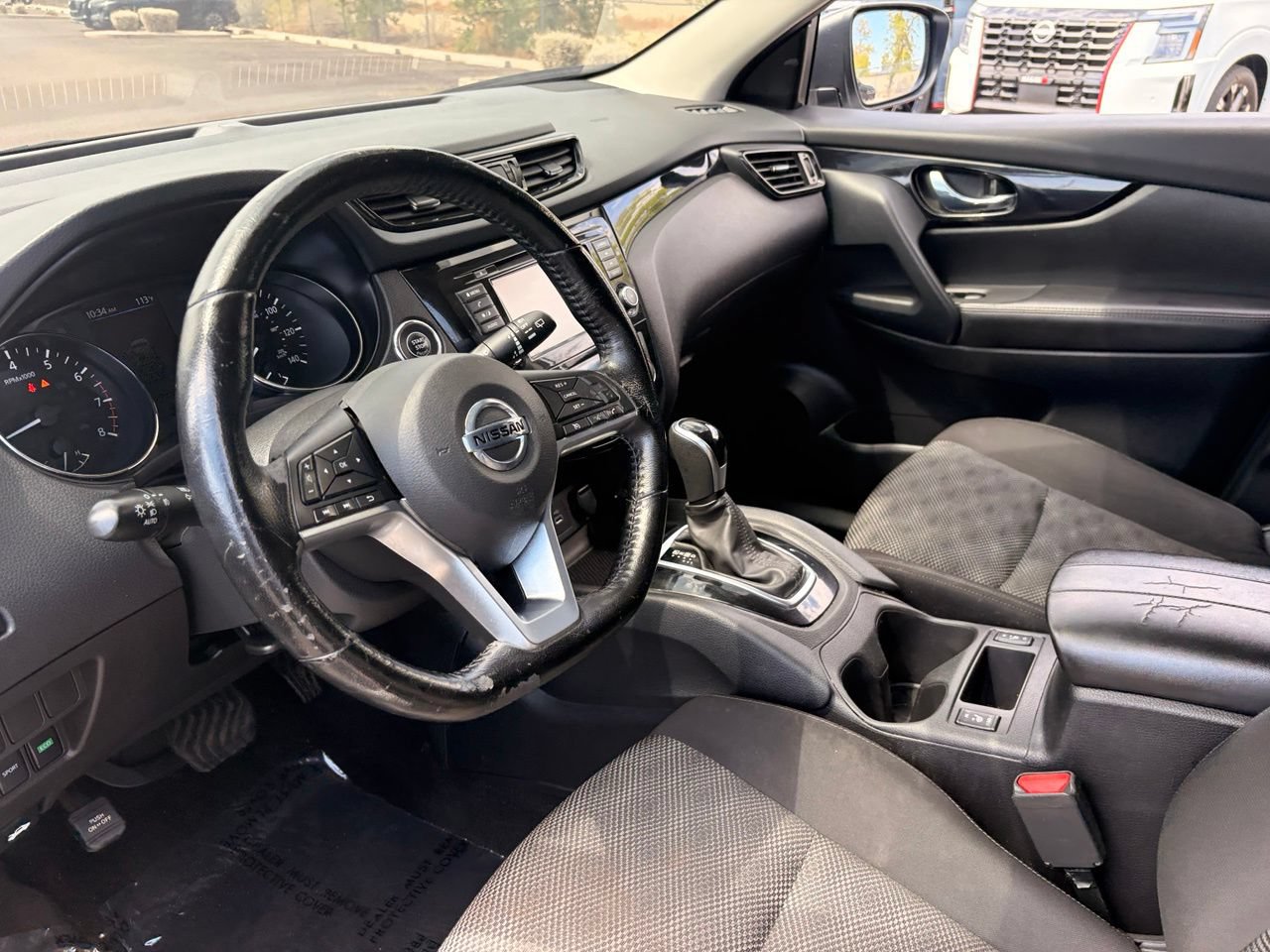Certified 2022 Nissan Rogue Sport SV FWD image 17