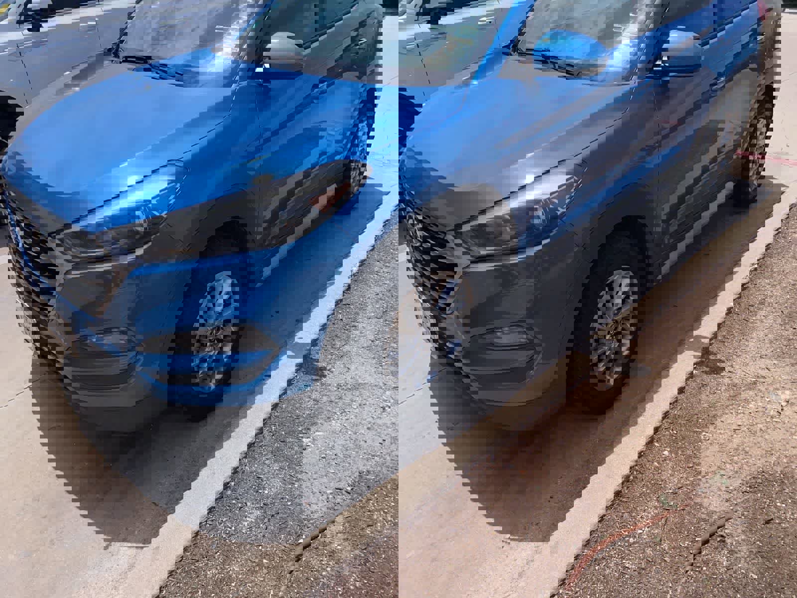 Used 2017 Hyundai Tucson SE image 2