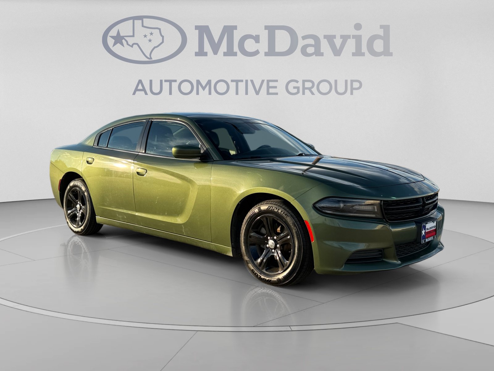 Used 2021 Dodge Charger SXT w/ Leather Interior Group RWD image 8