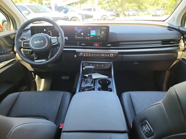 New 2026 Kia Carnival SX image 10
