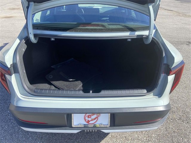 Used 2025 Kia K4 LXS image 9