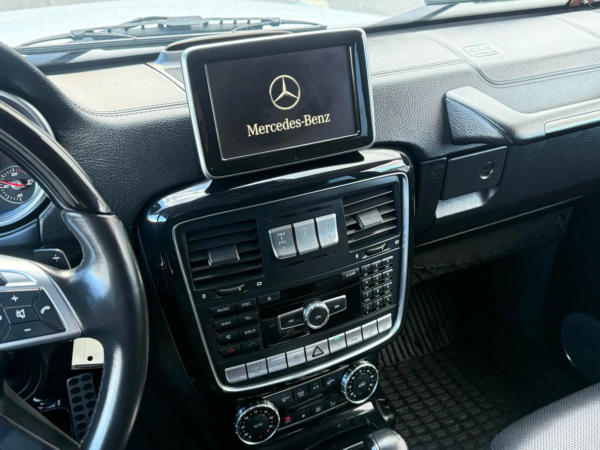 Used 2016 Mercedes-Benz G 550 image 24