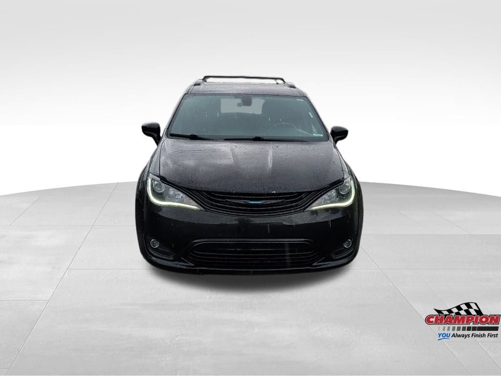 Used 2019 Chrysler Pacifica Touring-L w/ S Appearance Package FWD image 9