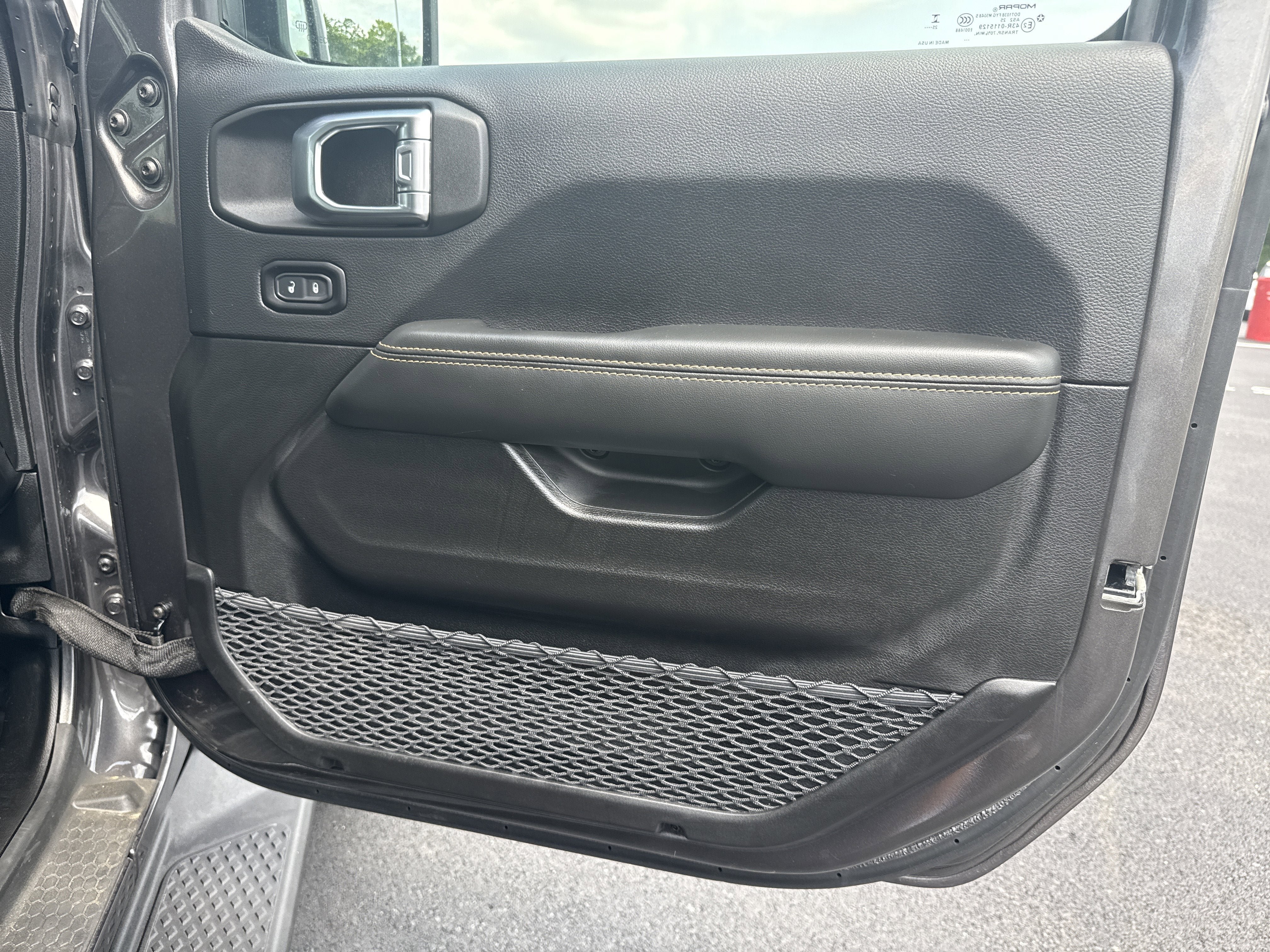 Used 2025 Jeep Gladiator Sport AWD/4WD image 28