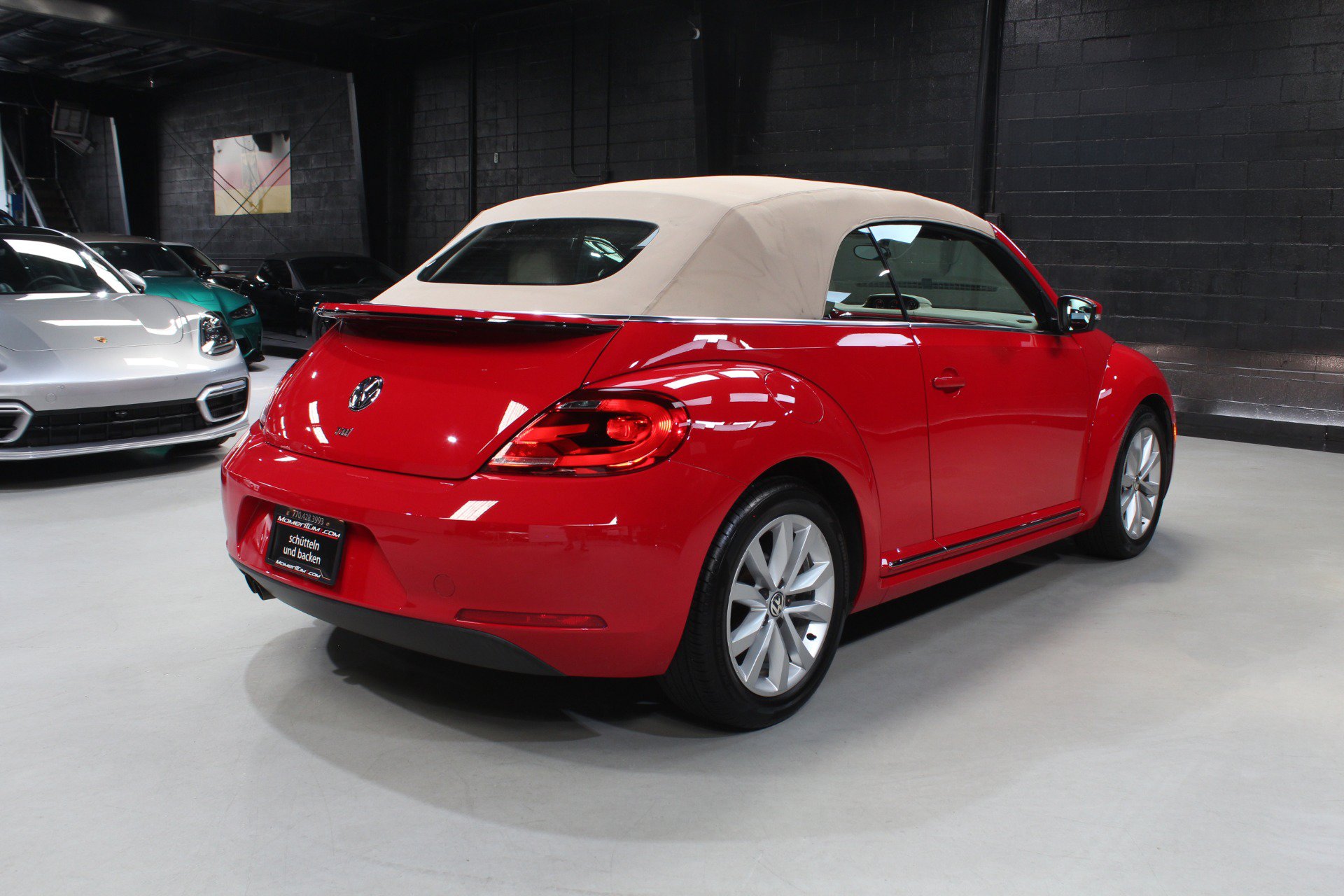 Used 2014 Volkswagen Beetle TDI FWD image 23