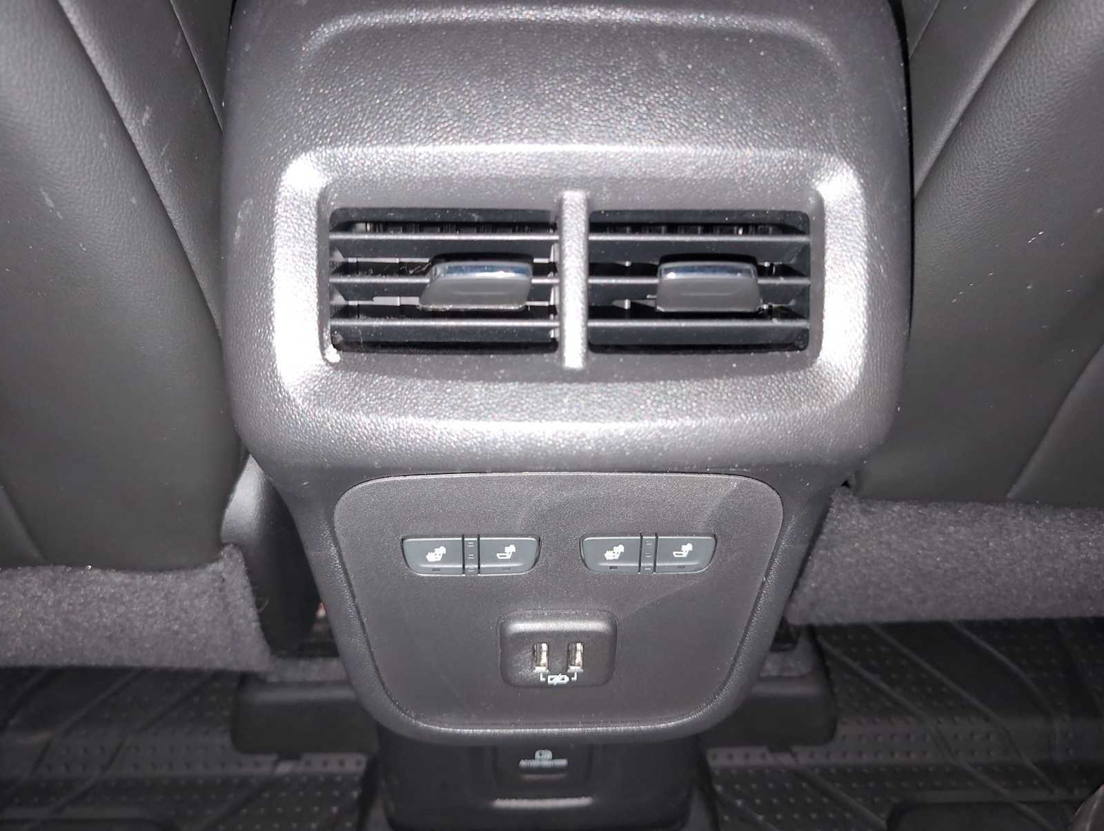 Used 2022 Chevrolet Equinox Premier image 22