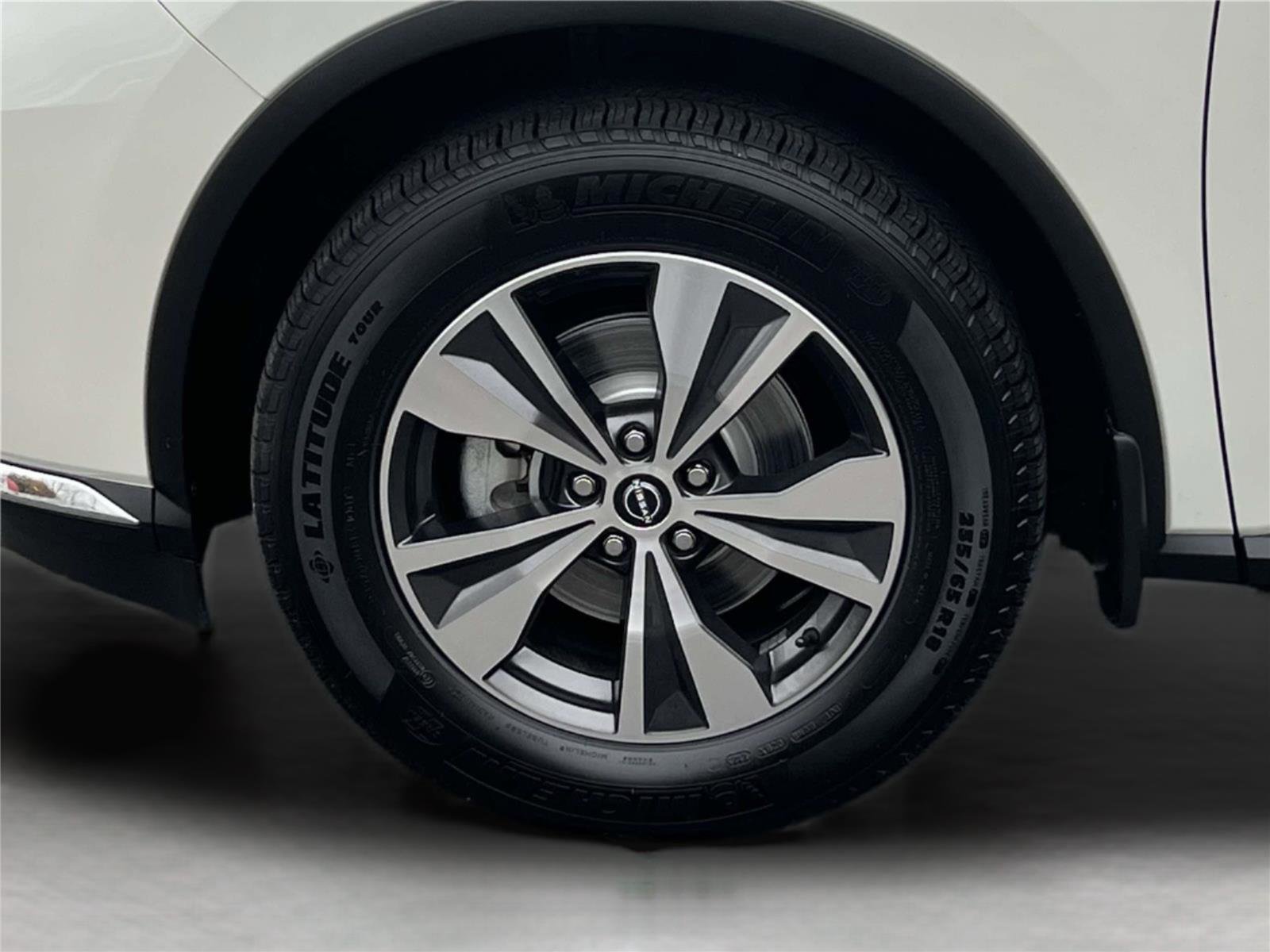 Certified 2024 Nissan Murano SV image 44