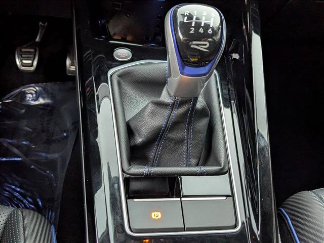 Used 2023 Volkswagen Golf 20th Anniversary Edition image 12