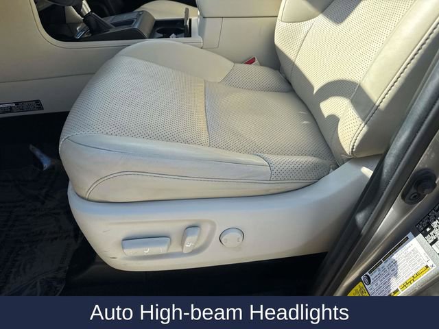 Used 2023 Lexus GX 460 Luxury w/ Accessory Package image 24