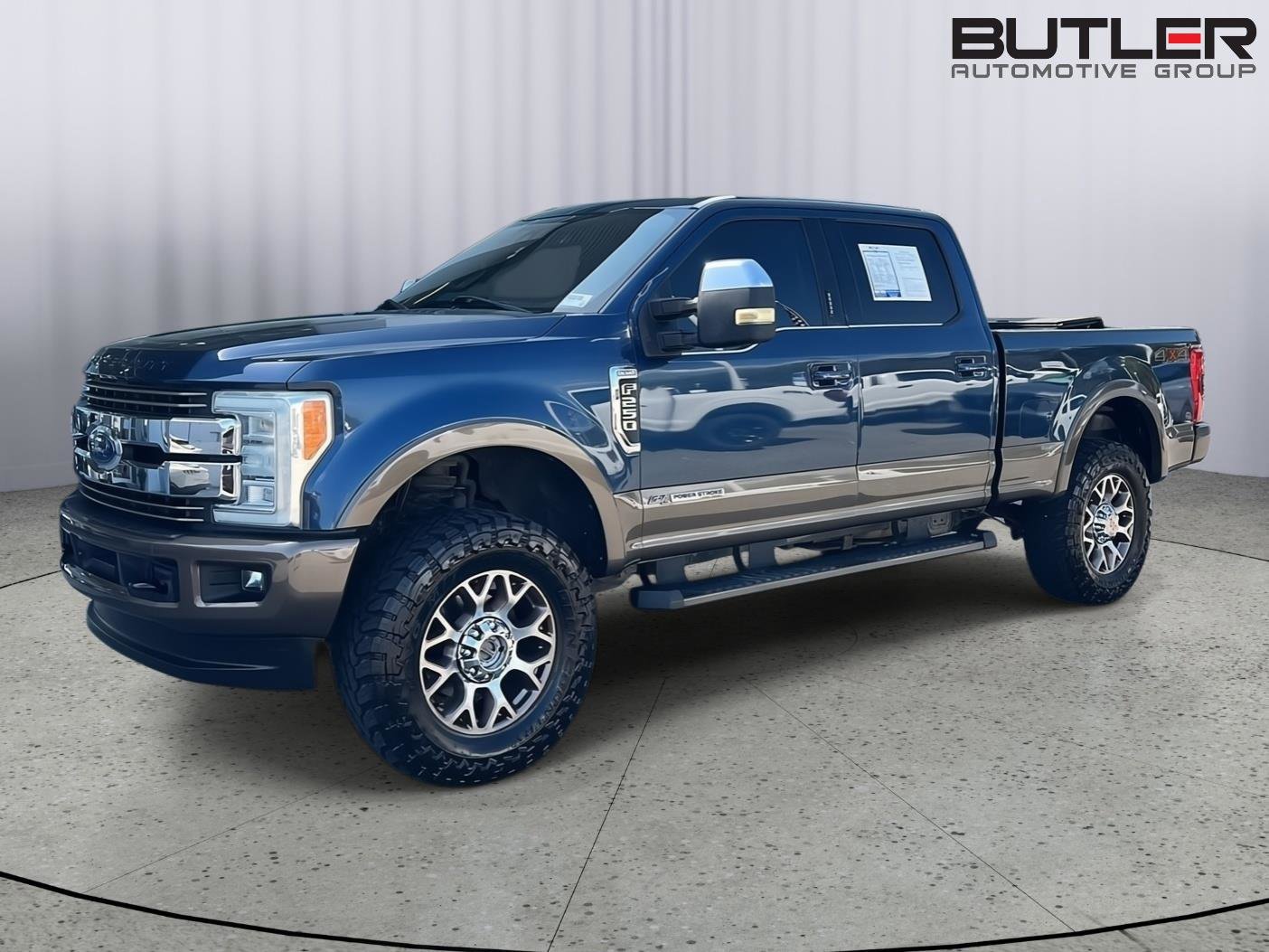 Used 2017 Ford F250 King Ranch w/ King Ranch Ultimate Package AWD/4WD image 2