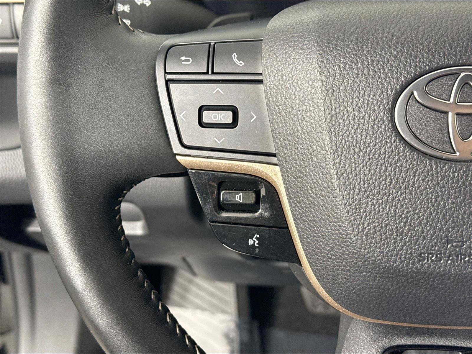 Certified 2025 Toyota Crown Signia w/ Advanced Technology Package AWD/4WD image 18