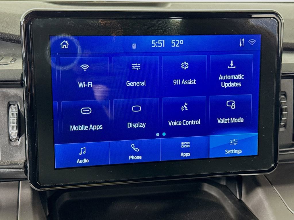 Used 2022 Ford Explorer XLT image 27
