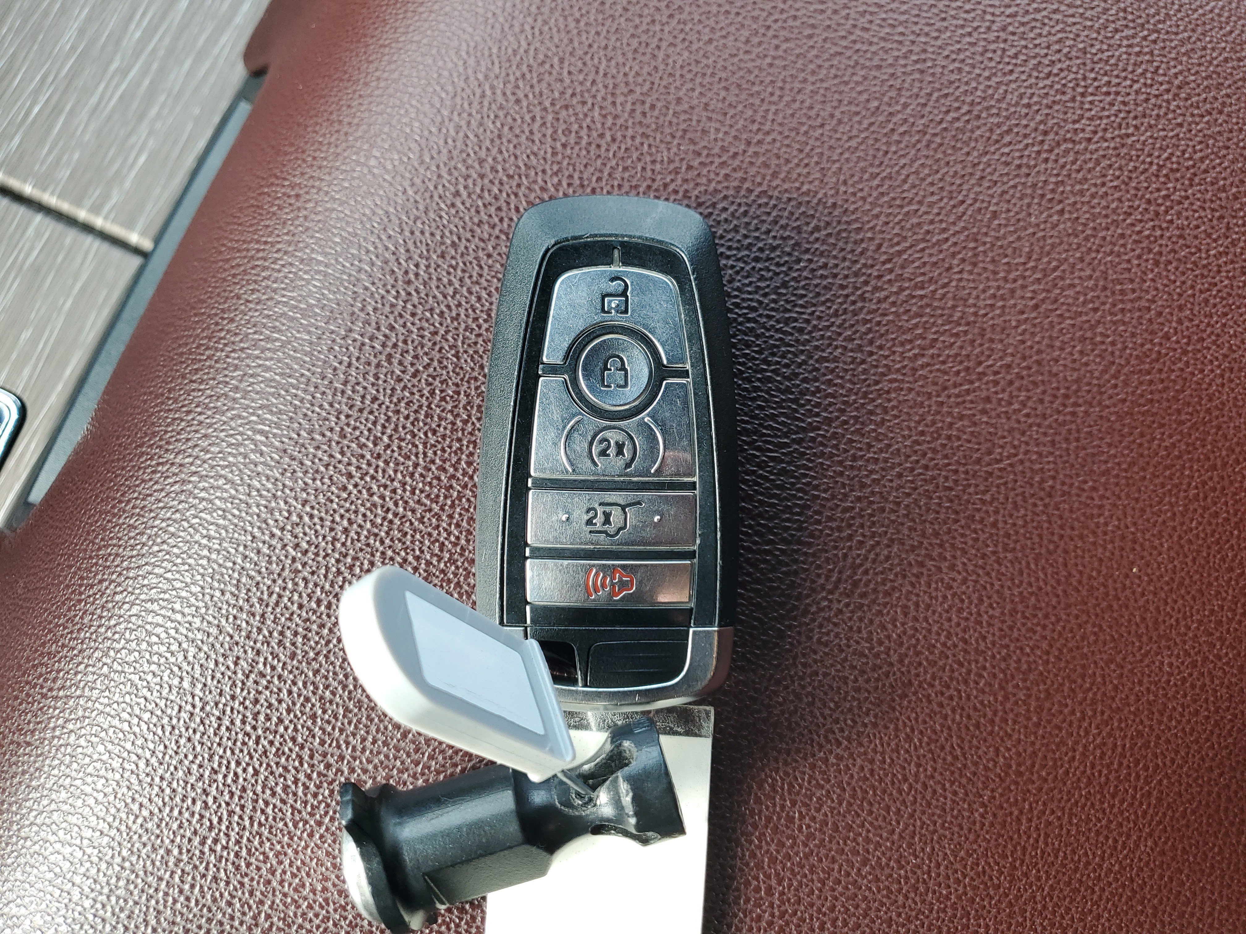 Used 2024 Ford Expedition Limited image 31