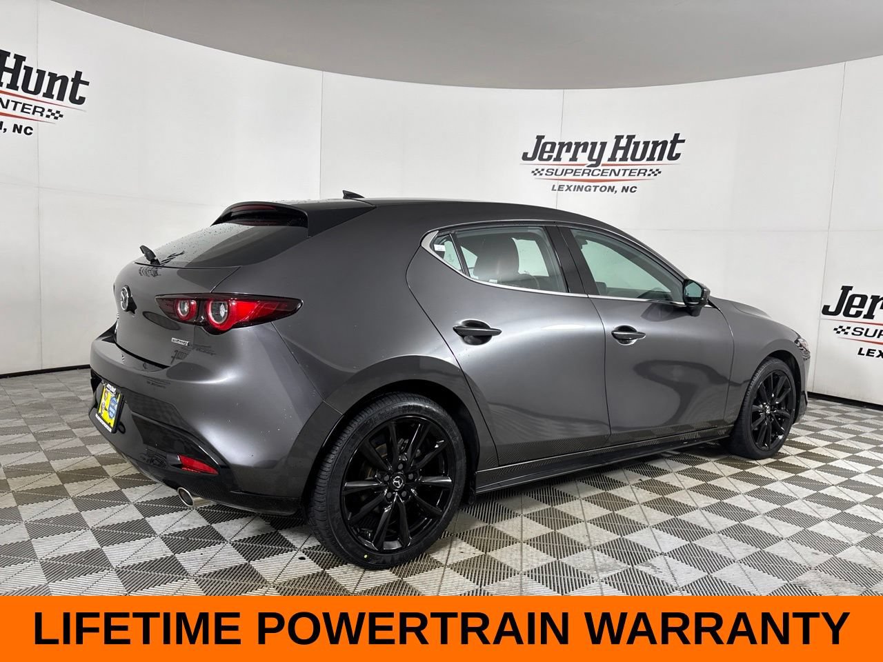 Used 2025 MAZDA MAZDA3 2.5 S Hatchback w/ Premium Pkg FWD image 6