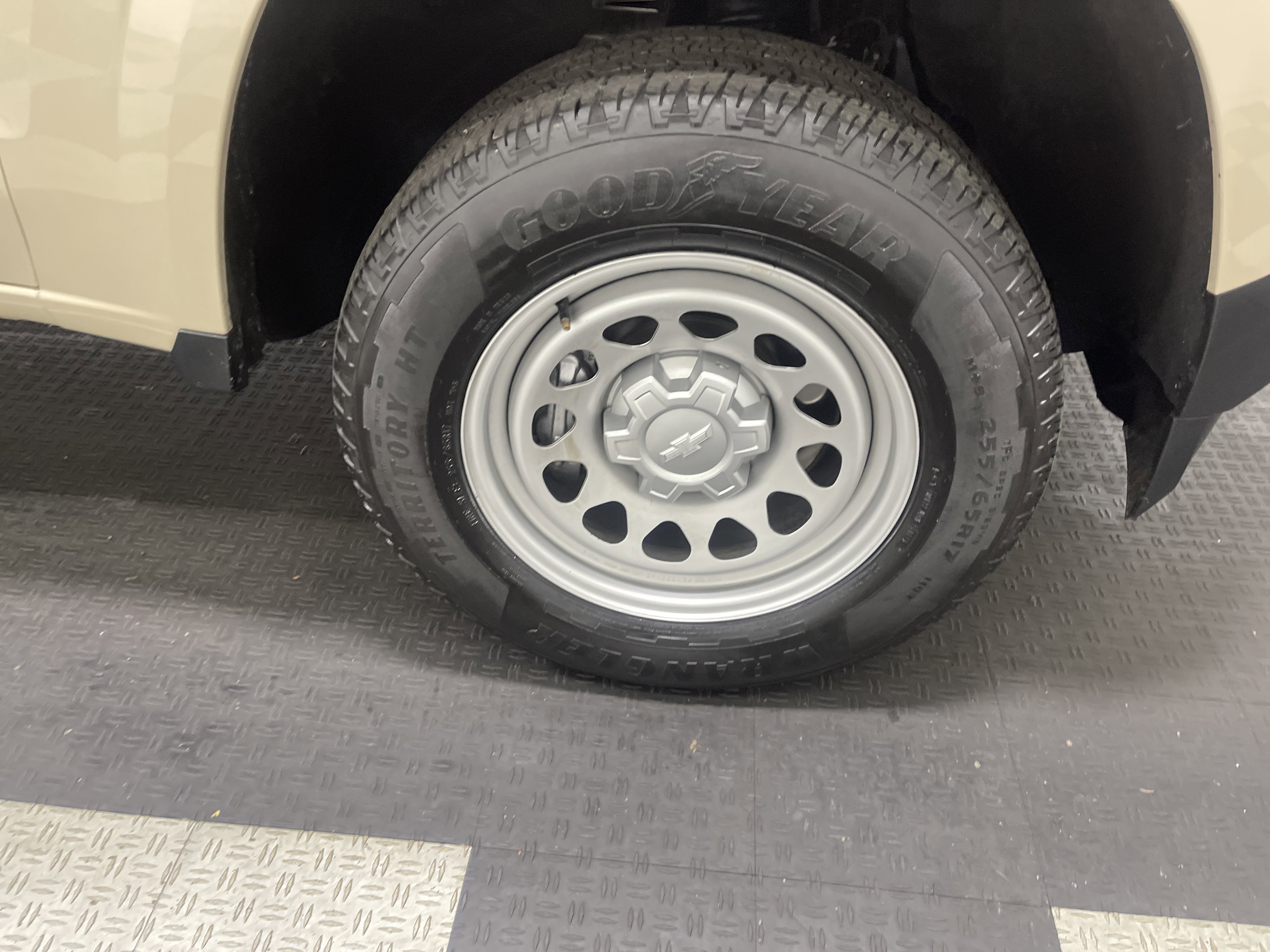 Used 2023 Chevrolet Colorado W/T image 27