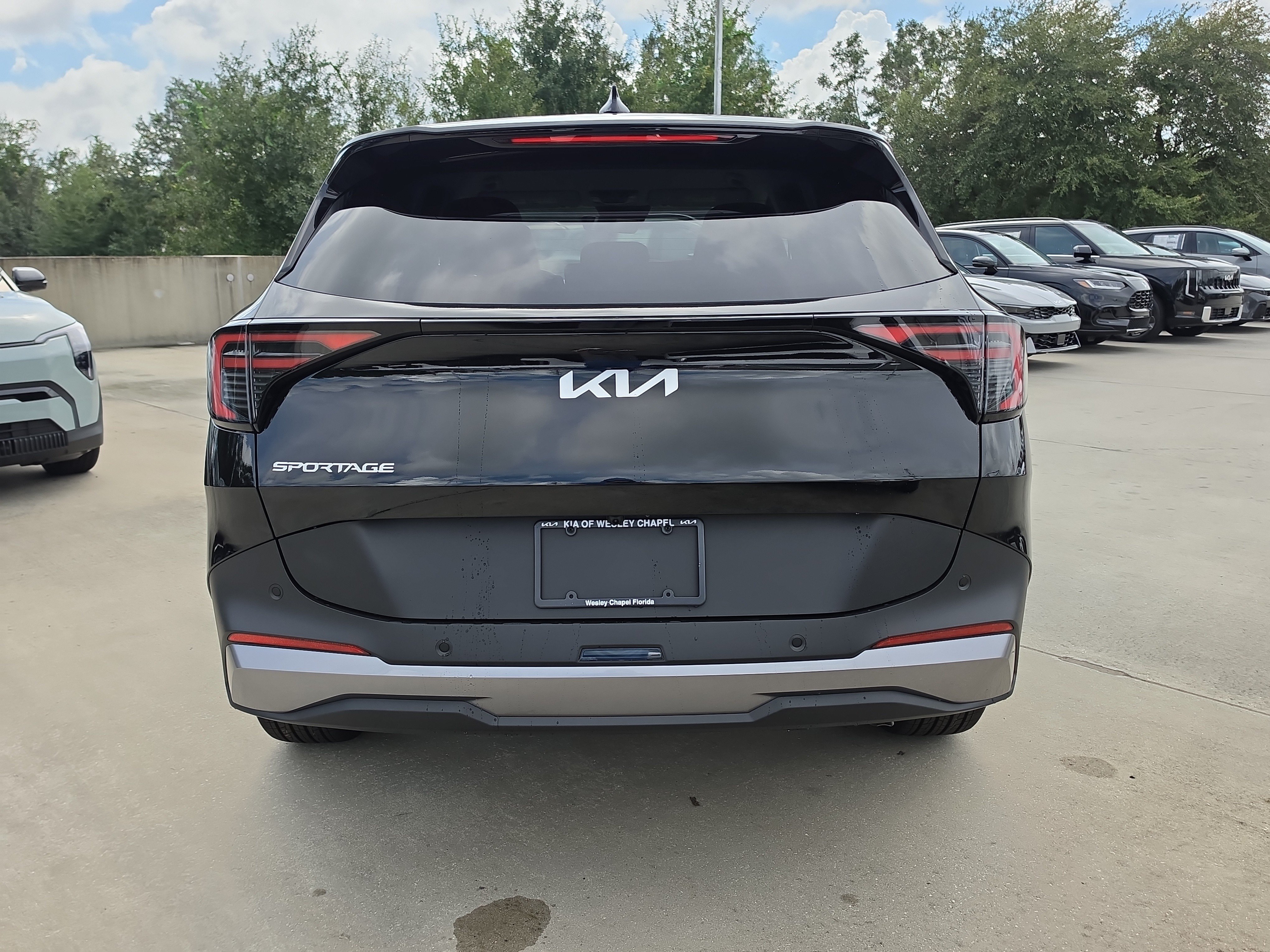 New 2027 Kia Sportage EX FWD image 7
