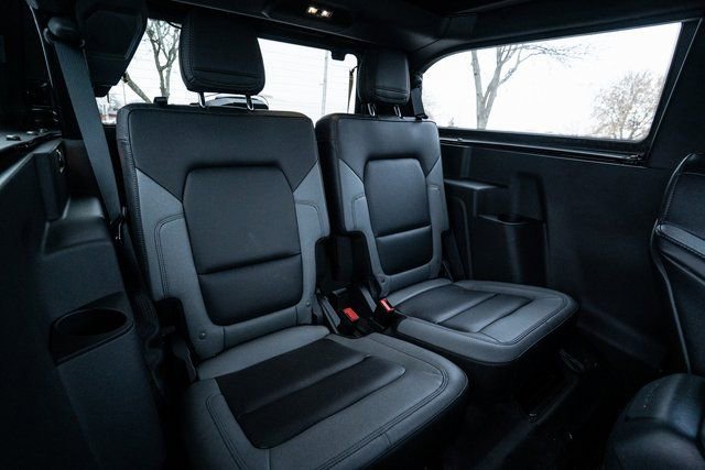 Used 2024 Ford Bronco Black Diamond image 19