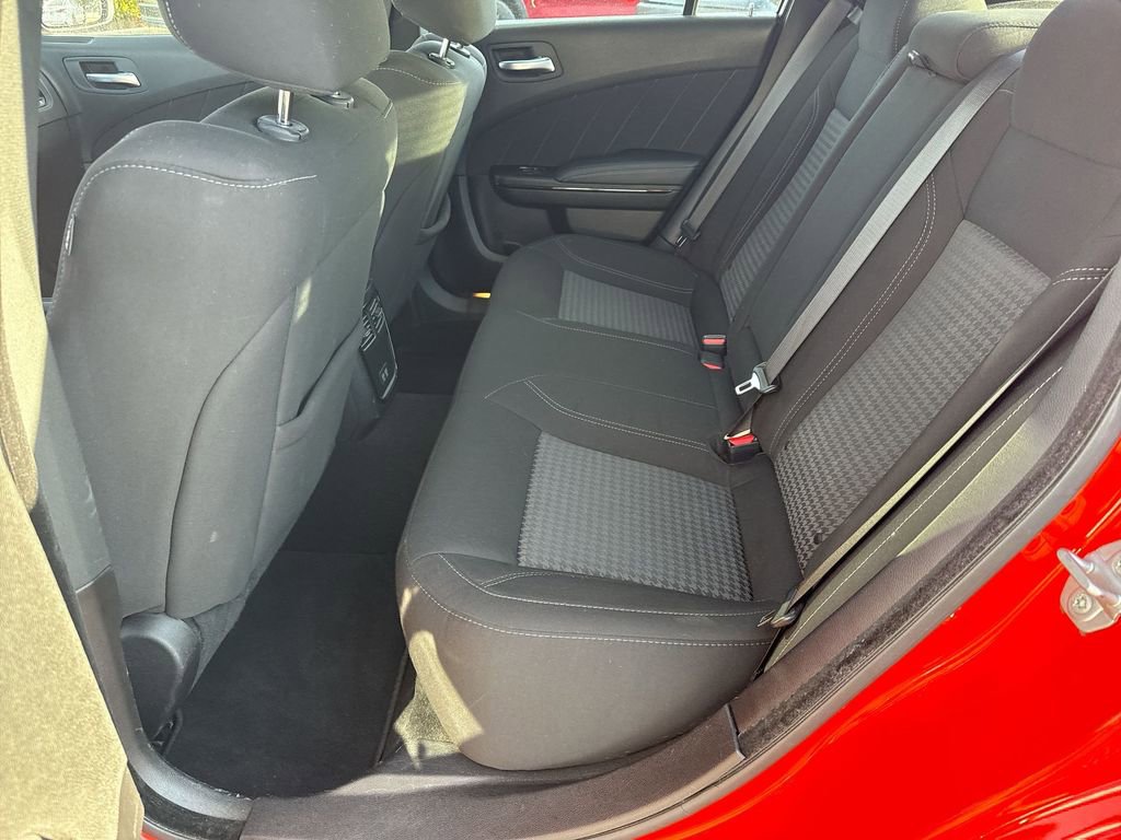 Used 2022 Dodge Charger SXT w/ Blacktop Package image 10