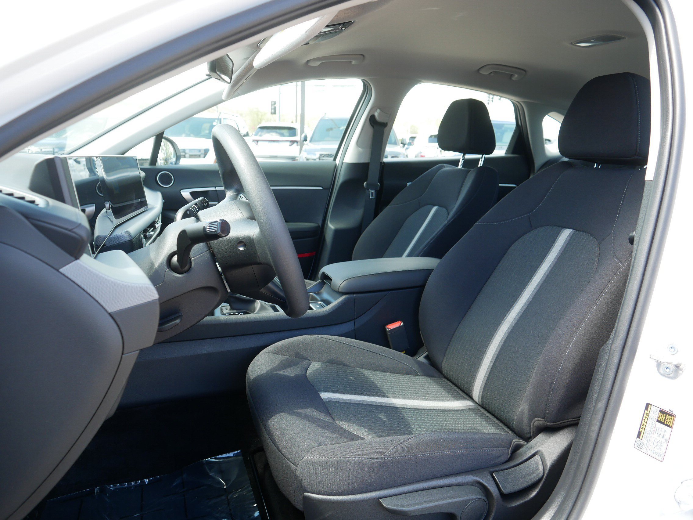 Certified 2025 Hyundai Sonata SE FWD image 14