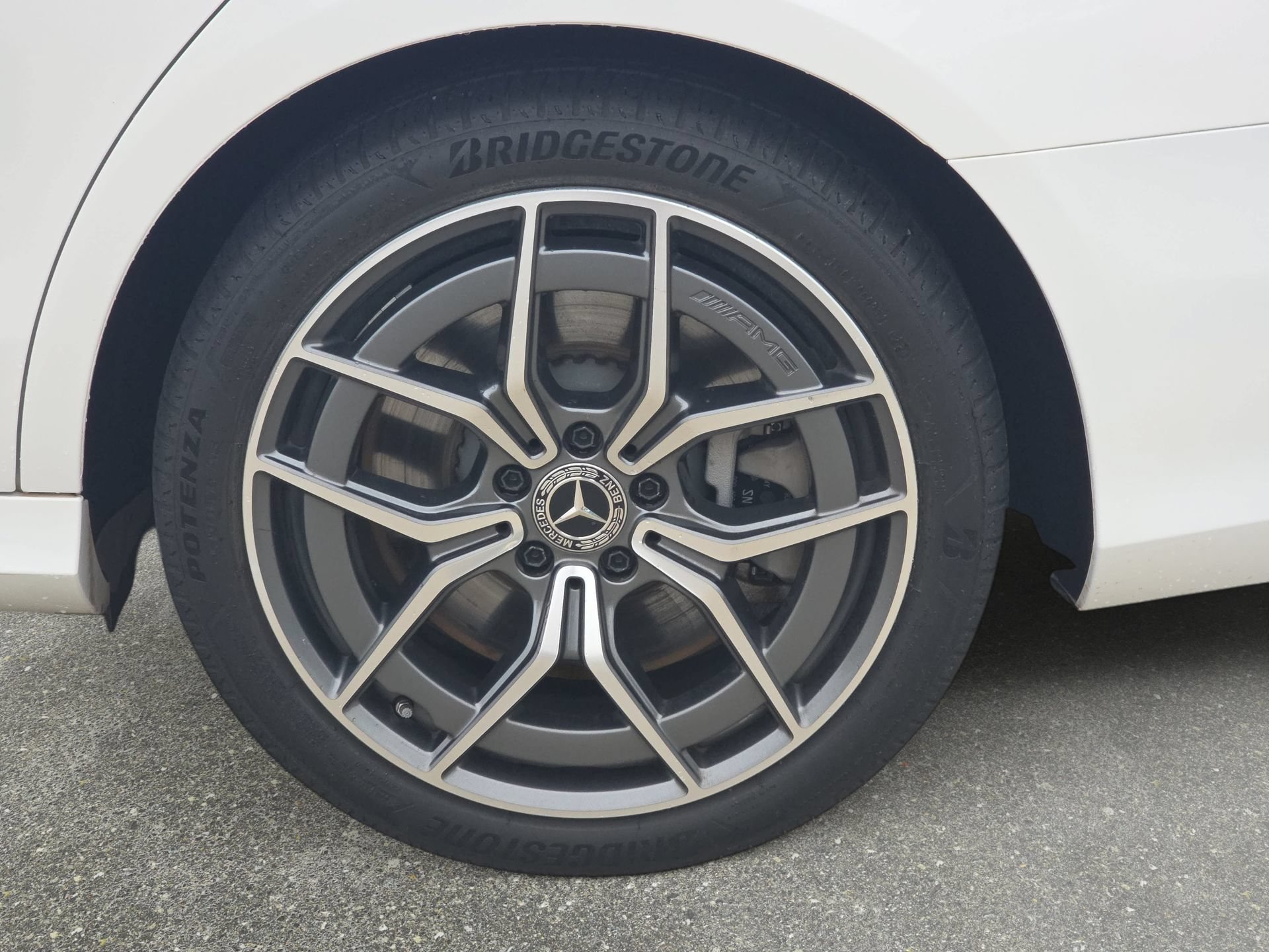Used 2021 Mercedes-Benz E 450 4MATIC Sedan image 32