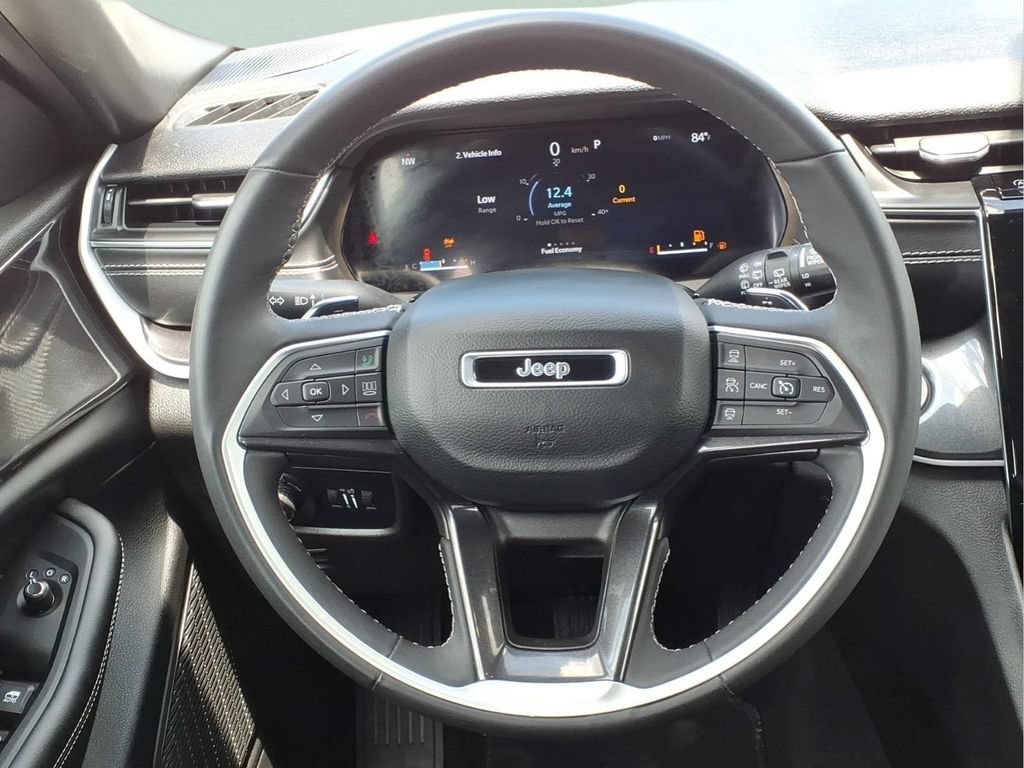 Used 2023 Jeep Grand Cherokee Altitude AWD/4WD image 22
