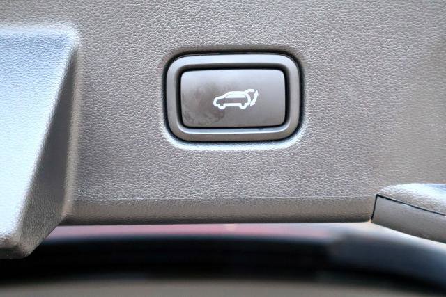 Used 2025 Hyundai Tucson Limited FWD image 11