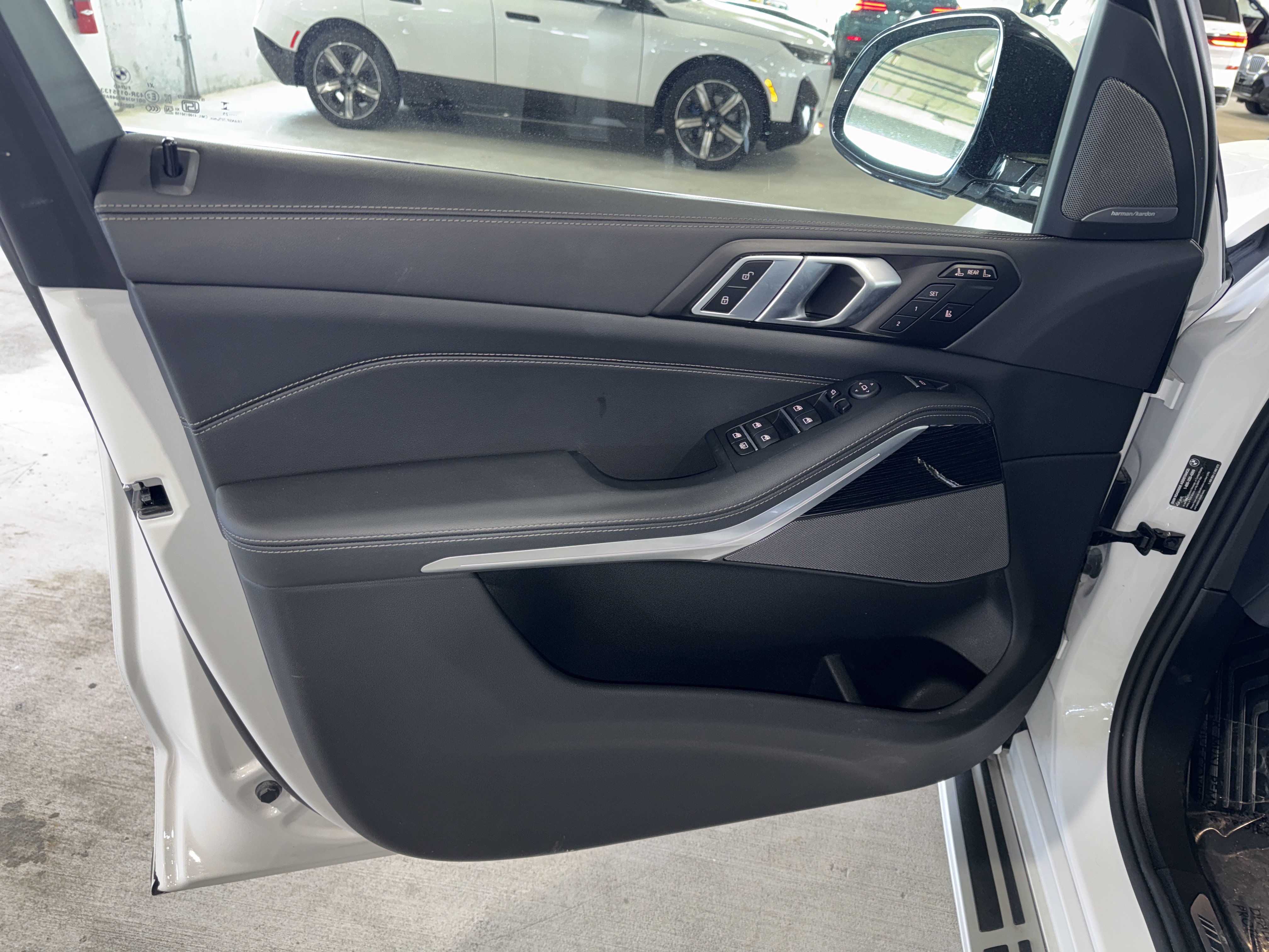 Used 2026 BMW X7 xDrive40i image 18
