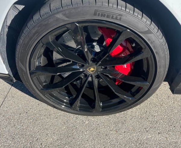 Used 2024 Lamborghini Urus S image 4