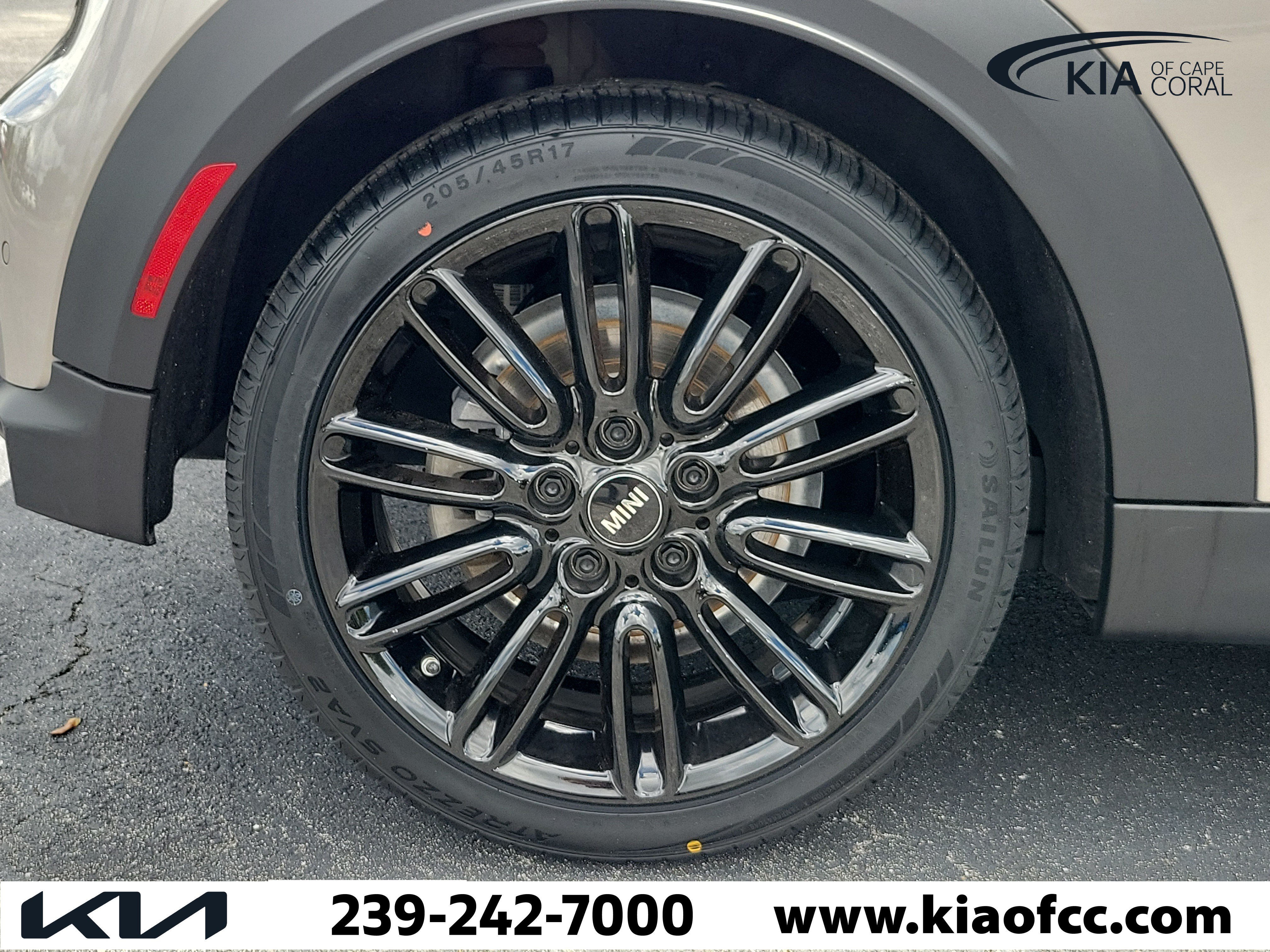 Used 2024 MINI Cooper S FWD image 9