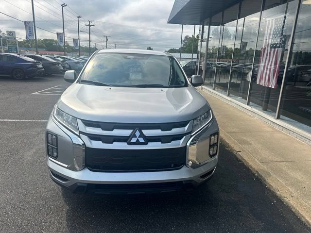 Used 2025 Mitsubishi Outlander Sport ES AWD/4WD image 2