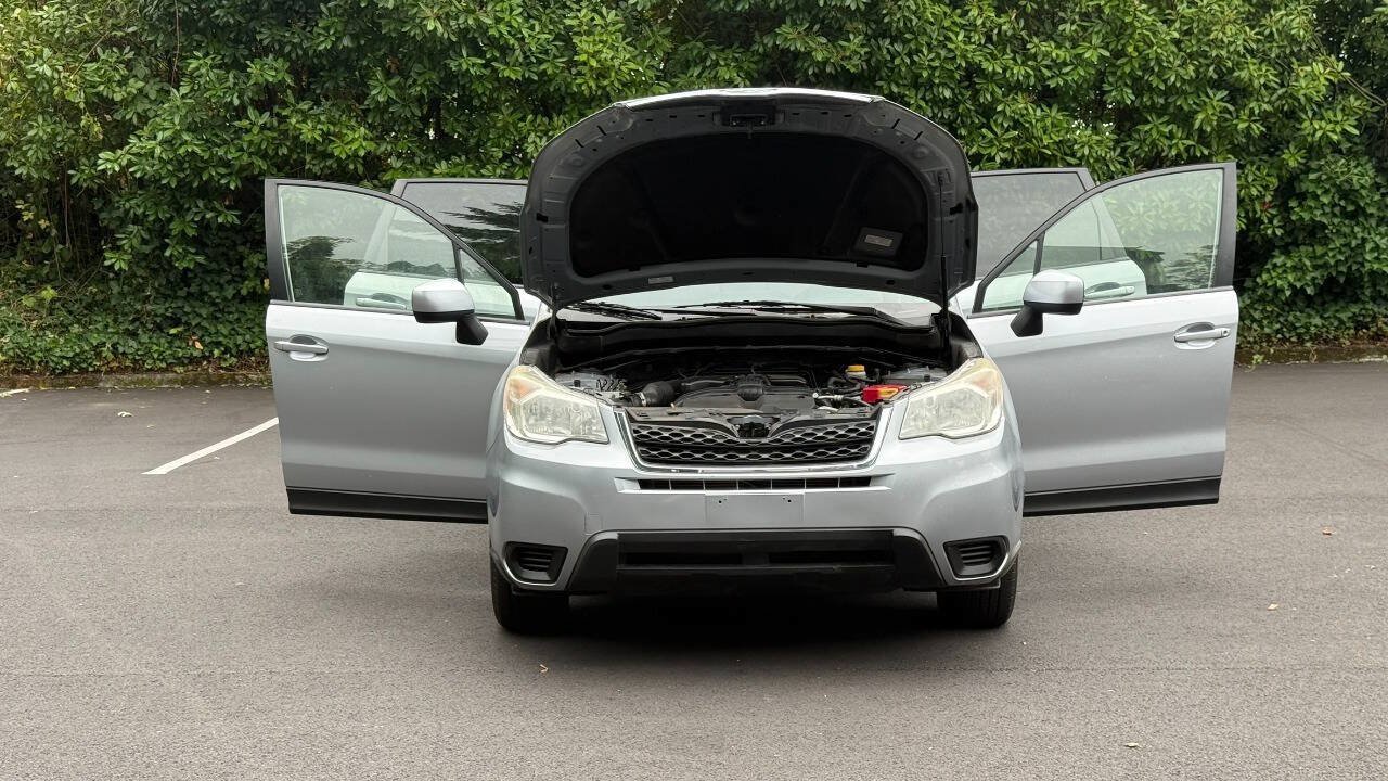 Used 2014 Subaru Forester 2.5i Premium w/ All-Weather Package AWD/4WD image 8