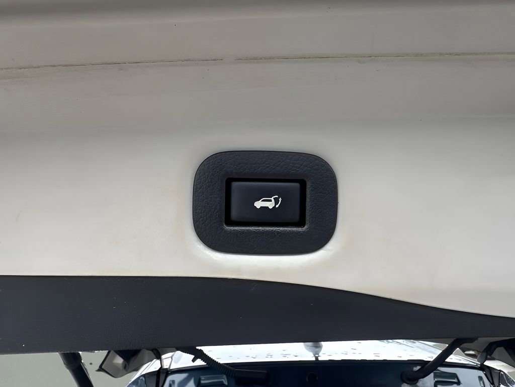 Used 2015 Nissan Rogue SL FWD image 29