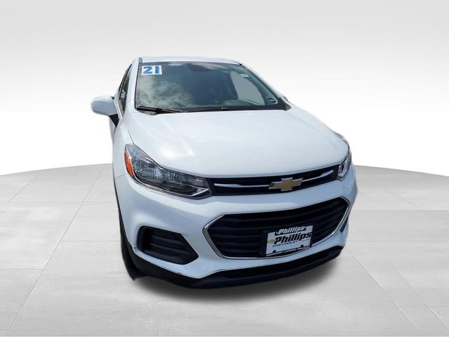 Used 2021 Chevrolet Trax LS w/ Tint and Cruise Package FWD image 8