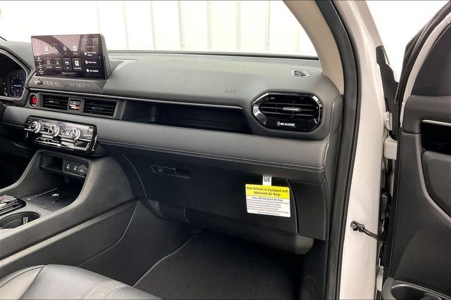 Certified 2026 Honda Passport RTL image 17