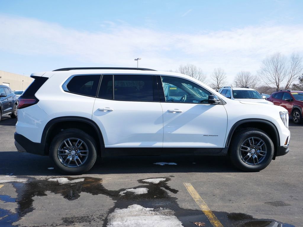 Used 2023 GMC Terrain SLT w/ Infotainment Package II image 8