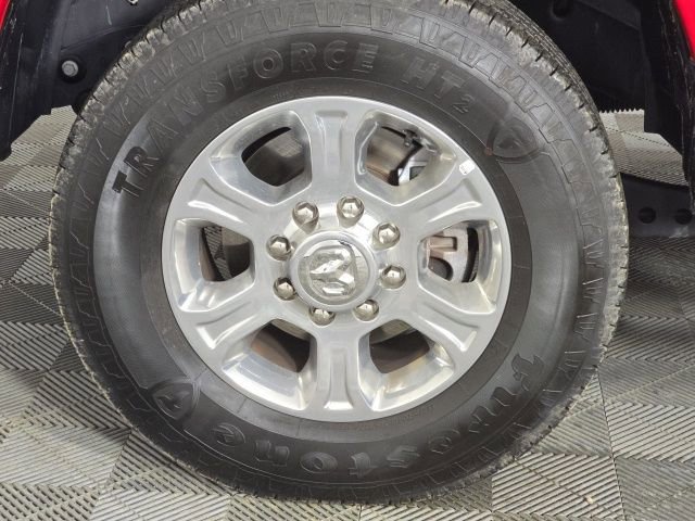 Used 2024 RAM 2500 Big Horn w/ Sport Appearance Package image 9