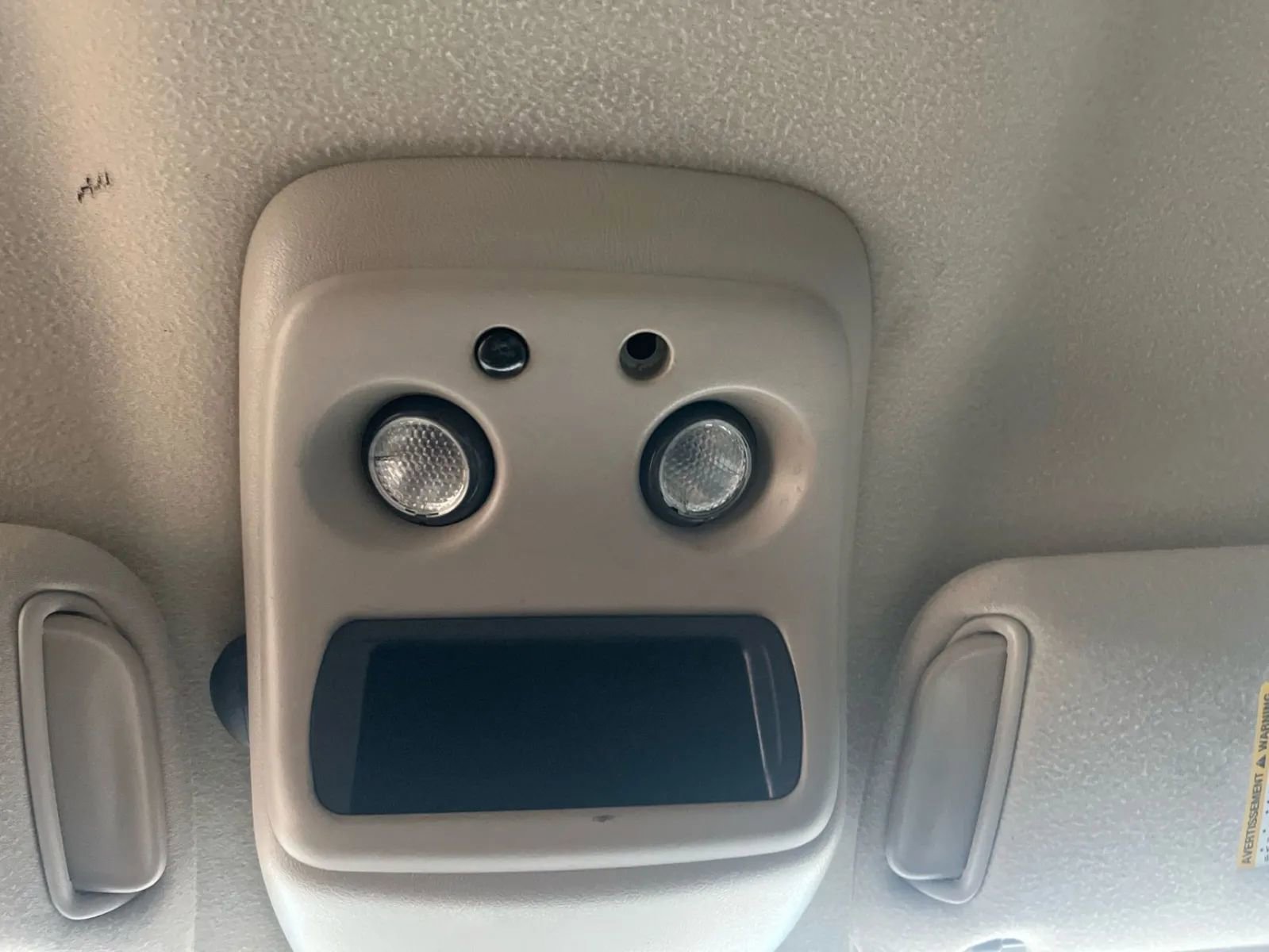 Used 2005 Chevrolet Avalanche Z66 w/ Preferred Equipment Group RWD image 28