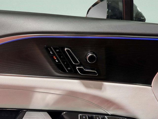 Used 2024 Cadillac Lyriq Luxury w/ LPO, Floor Liner Package image 20