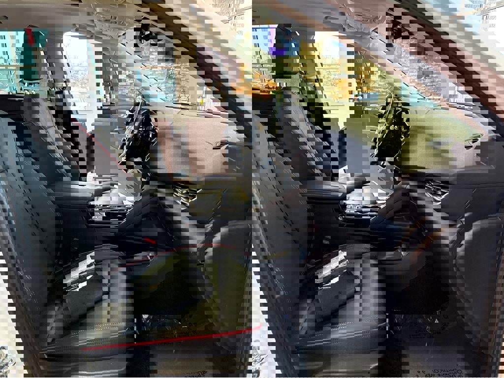 Used 2023 Buick Envision Essence w/ Sport Touring Package image 28