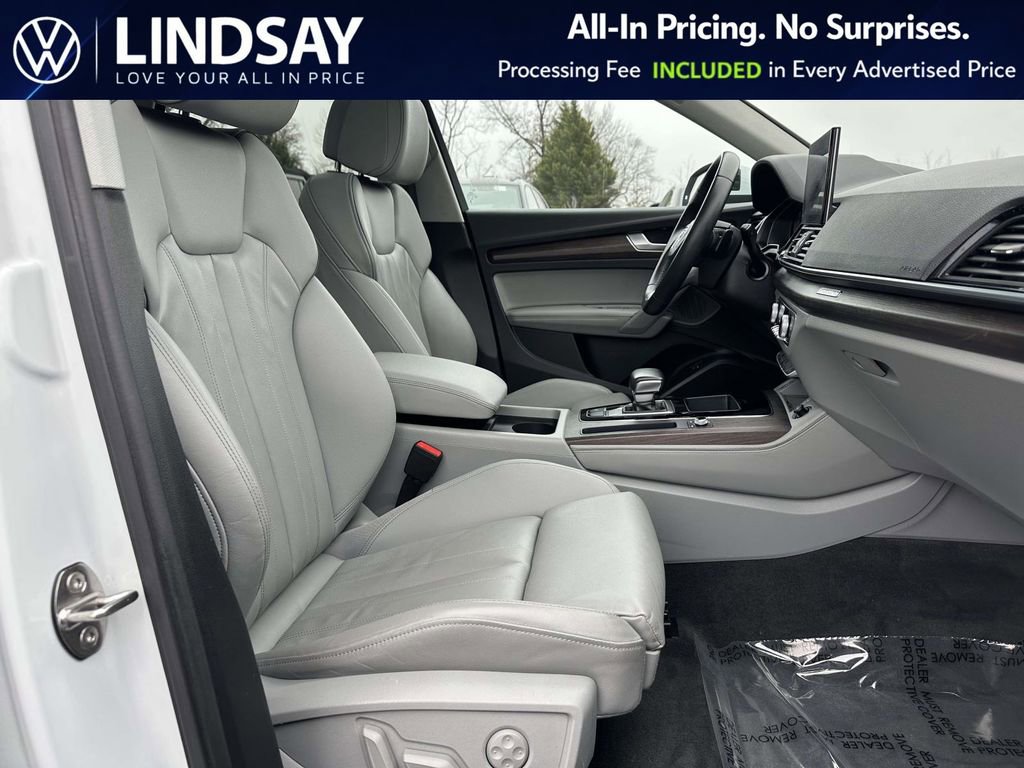 Used 2023 Audi Q5 e Premium Plus w/ Premium Plus Package image 12